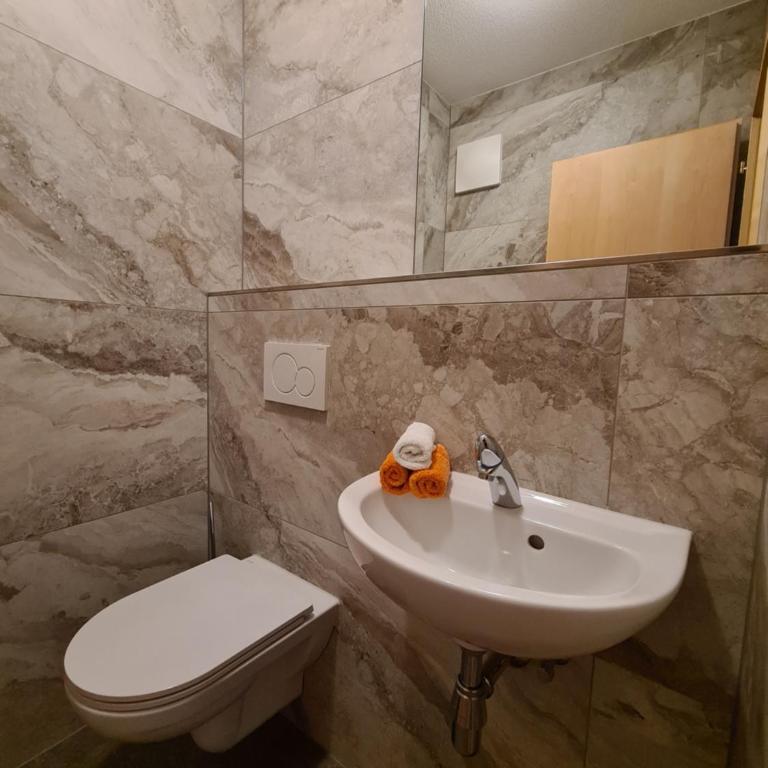 Landhaus Lexner - Three-Bedroom Apartment - 5