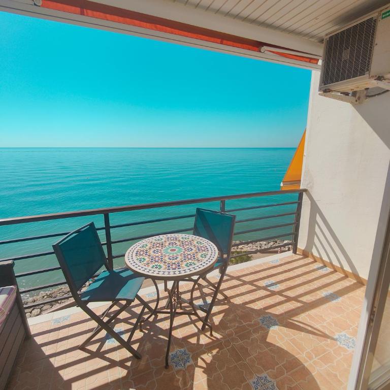 Santa-Clara-Blue Horizon Front Line Apartment BY NAMASTE ELITE - Apartment - 1
