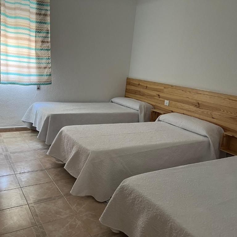 Hostal Barbate - Habitación Triple - 4