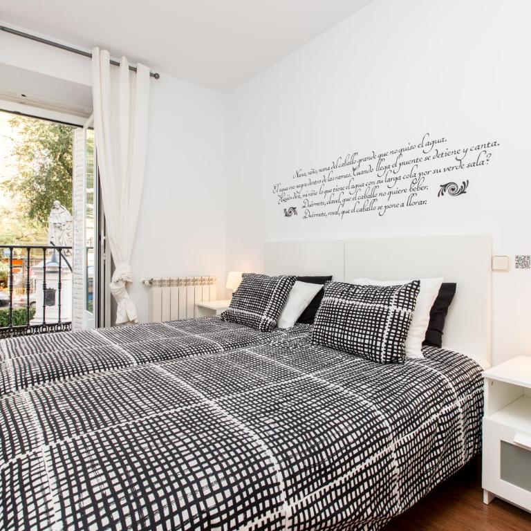 BookinMadrid - Puerta del Sol - Two-Bedroom Apartment - 25