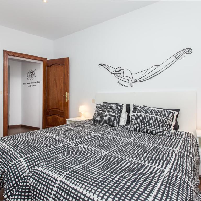 BookinMadrid - Puerta del Sol - Two-Bedroom Apartment - 27