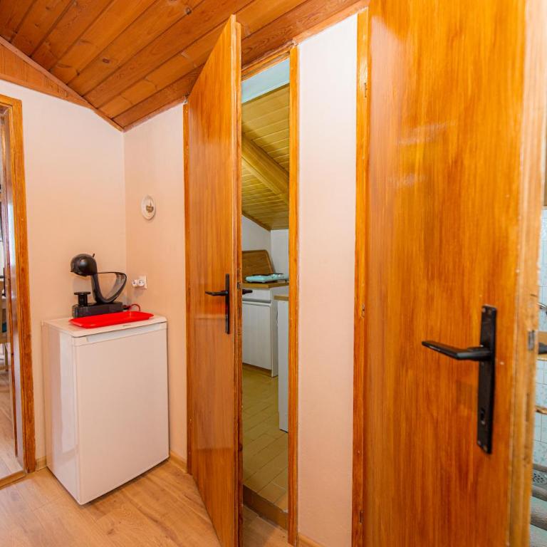 BARBARA101 - Two-Bedroom Apartment - 29