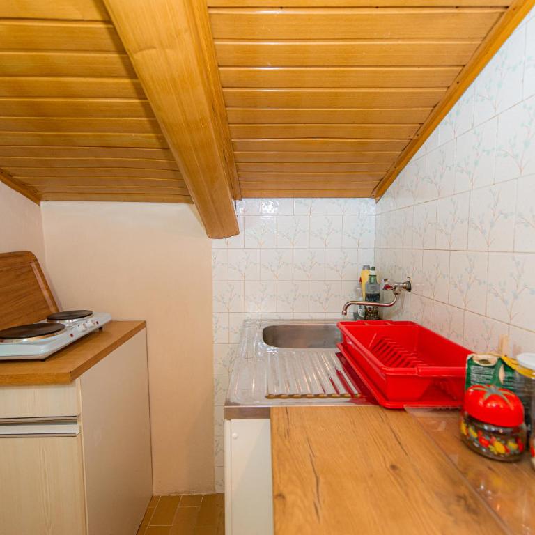 BARBARA101 - Two-Bedroom Apartment - 33