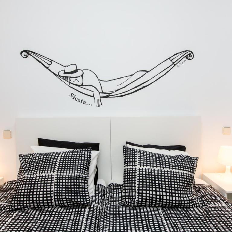 BookinMadrid - Puerta del Sol - Two-Bedroom Apartment - 29