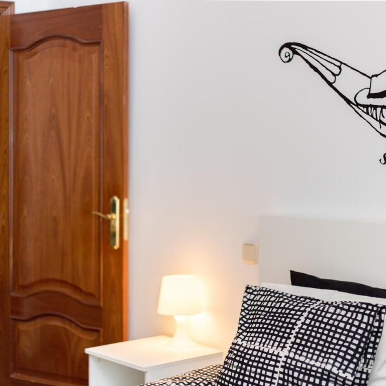 BookinMadrid - Puerta del Sol - Two-Bedroom Apartment - 46