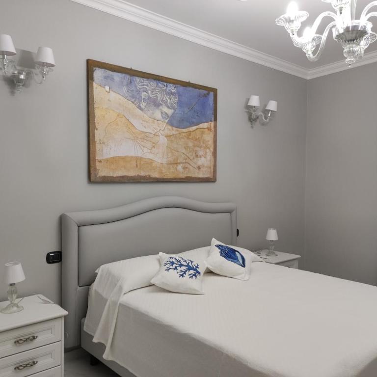 Lipari Suite B&B - Camera Familiare con Vista Interna - 7