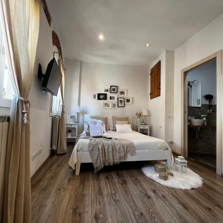 A casa di Anna - Camera Deluxe (2 Adulti + 1 Bambino) - 14