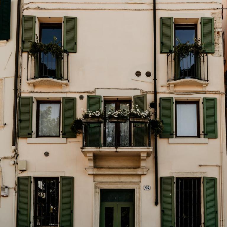 La Piu' Bella Verona - Apartment with Terrace - 32