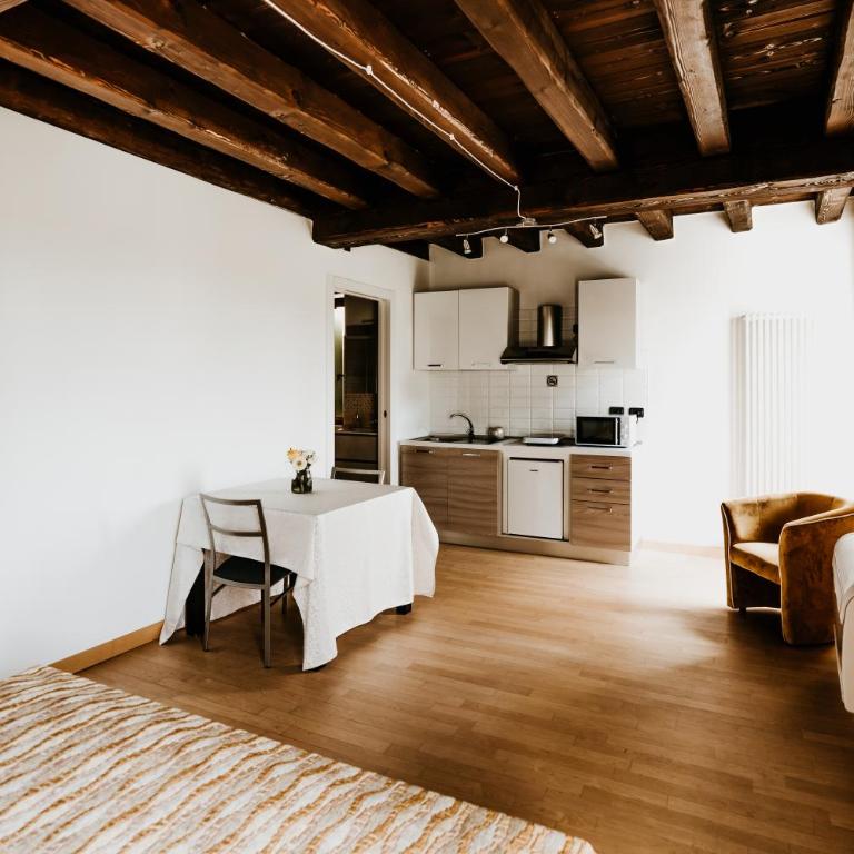 La Piu' Bella Verona - Apartment with Garden View - 1