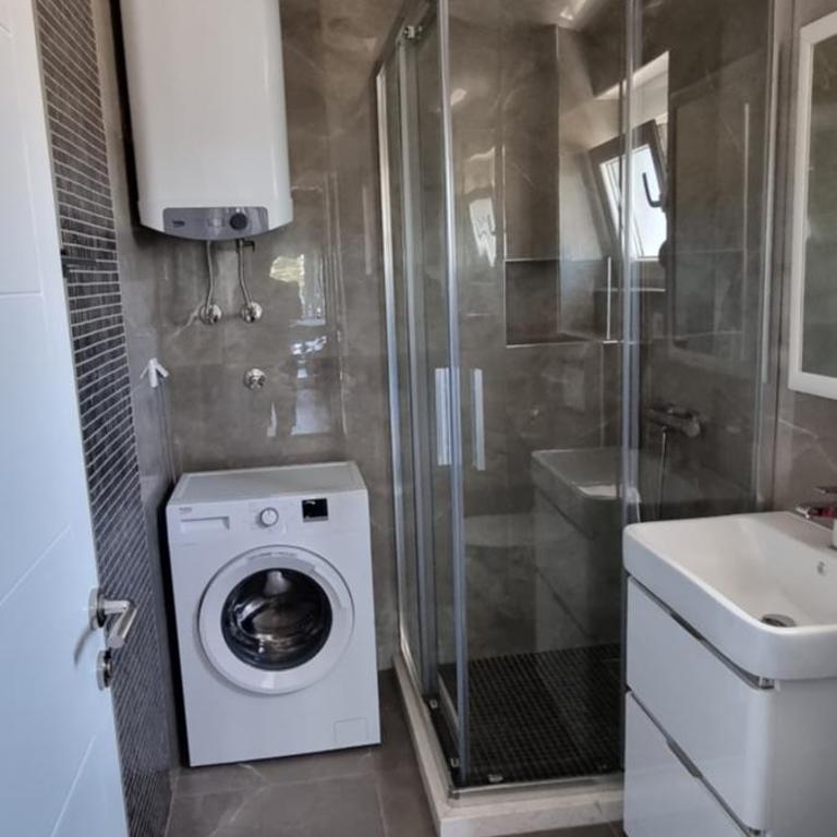 Amarok - Apartment with Balcony - 3
