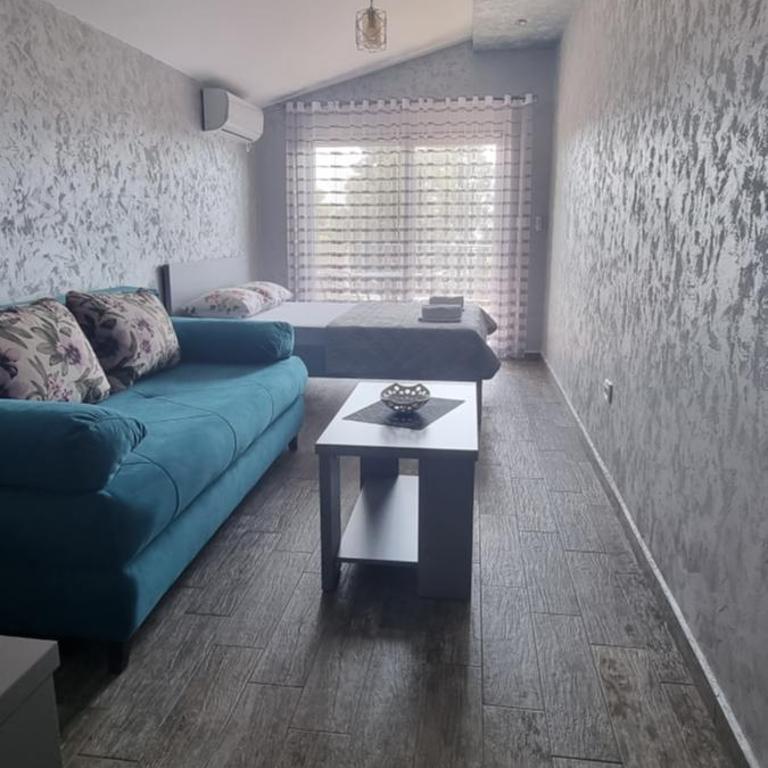 Amarok - Apartment with Balcony - 7