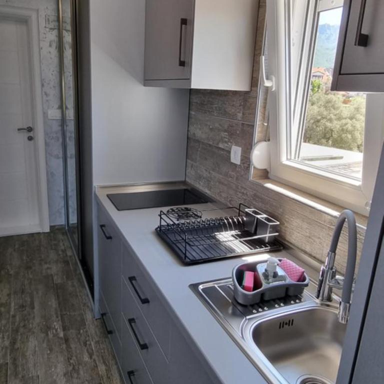 Amarok - Apartment with Balcony - 6