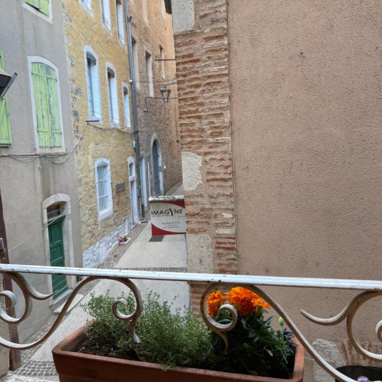 Maison de ville dans le centre historique de Cahors - Cosy townhouse in the historical center of Cahors - Maison 2 Chambres - 12