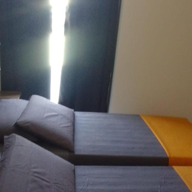Poste Regie - Milan Guest House - Camera Tripla Comfort con Doccia - 4