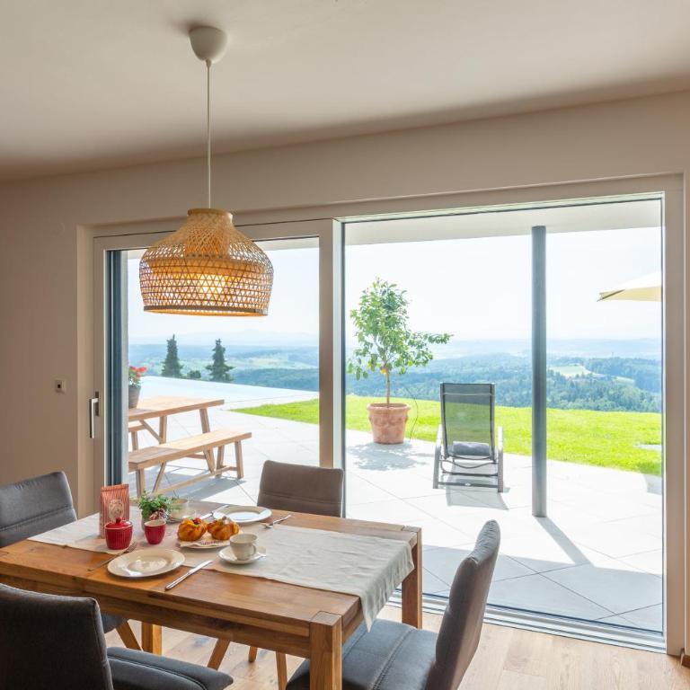 Greim15 --- ganzes Ferienhaus mit Fernsicht, Pool, Wellness - Three-Bedroom Home - 29