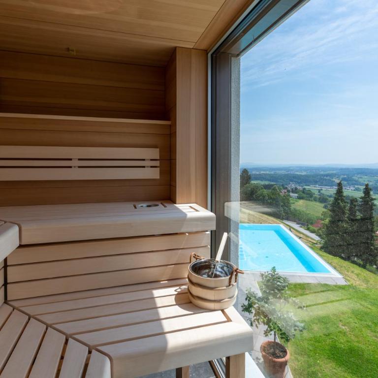 Greim15 --- ganzes Ferienhaus mit Fernsicht, Pool, Wellness - Three-Bedroom Home - 12