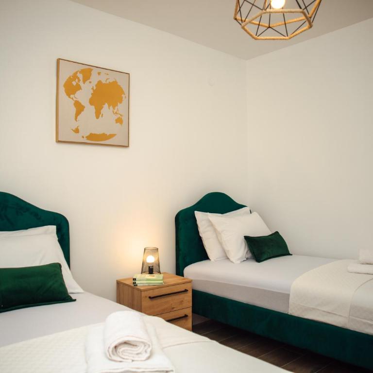 Baia di Cattaro - Two-Bedroom Apartment - 31