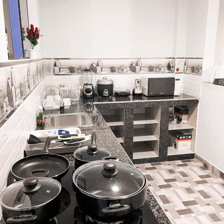 Apart La Merced - Three-Bedroom Apartment - 5