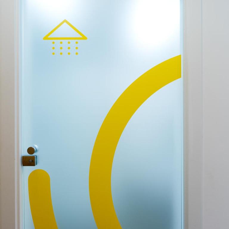 Konk Hostel - Habitación adaptada para personas con movilidad reducida - Cama grande - 3