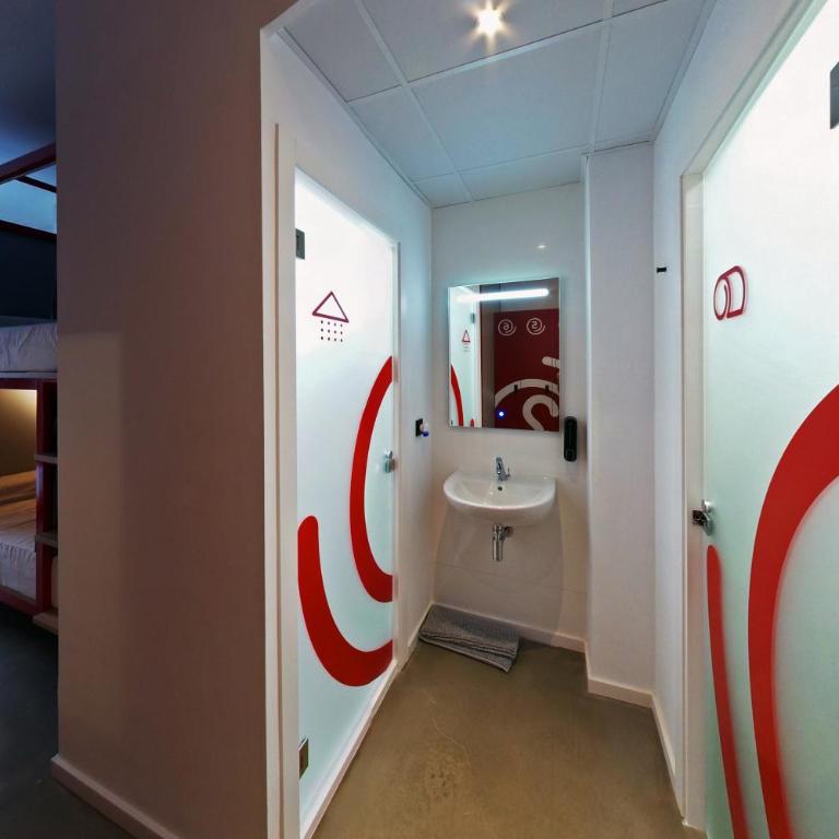 Konk Hostel - Cama en habitación compartida de 6 camas - 5