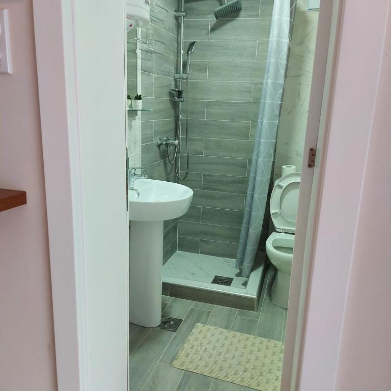 Apartmani MALINA - Porodična Soba sa Terasom - 9