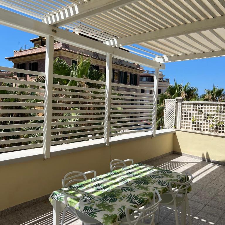 Rome, Beautiful Apartment in a Vintage Building - Appartamento con 2 Camere da Letto - 40
