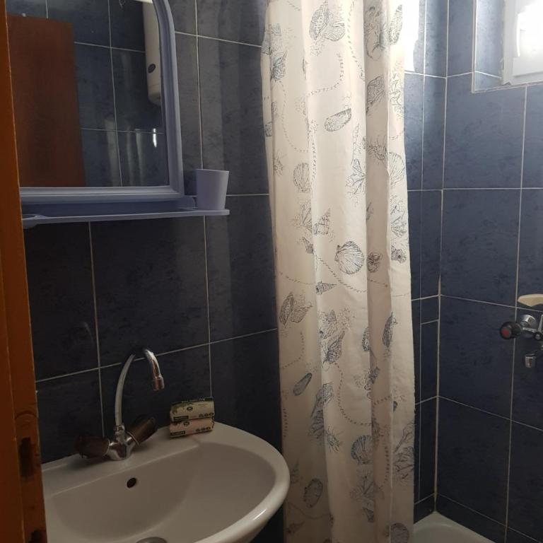 Sobe i apartmani Marović - Apartment - 9
