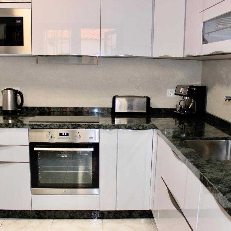 3BDR HOUSE - Perfect location in El Médano - Apartamento Dúplex - 7