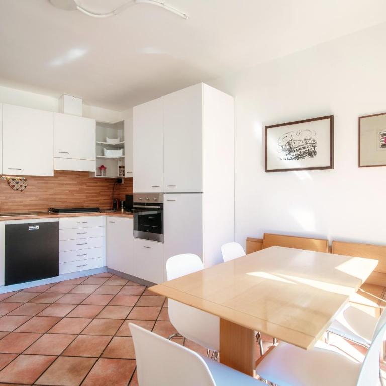 Library House - Downtown Como - Appartamento con 2 Camere da Letto - 9