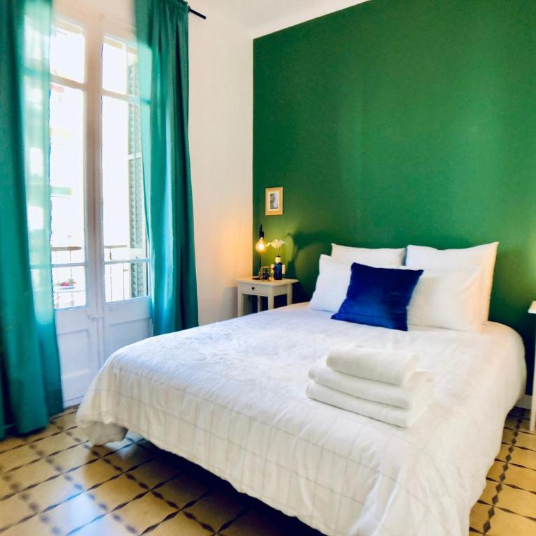 LEPANTO APARTMENTS 150m FROM SAGRADA FAMILIA - Two-Bedroom Apartment - 9
