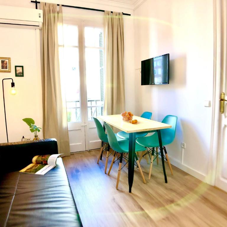 LEPANTO APARTMENTS 150m FROM SAGRADA FAMILIA - Two-Bedroom Apartment - 7