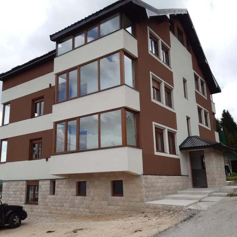 Orange stan - Two-Bedroom Apartment - 1