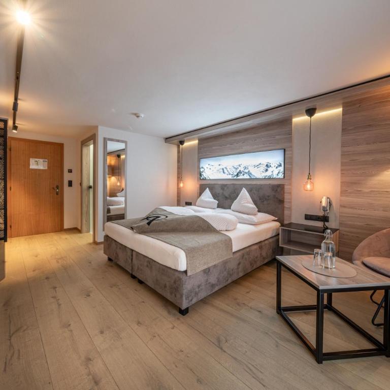 Genusshotel Alpenblick - Deluxe Doppelzimmer mit Balkon - 2