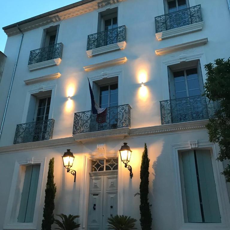 LAZARE Maison de Maître , appartements de standing avec parking privatif à seulement 7 minutes à pied du centre historique de Béziers - Appartement 1 Chambre - 1