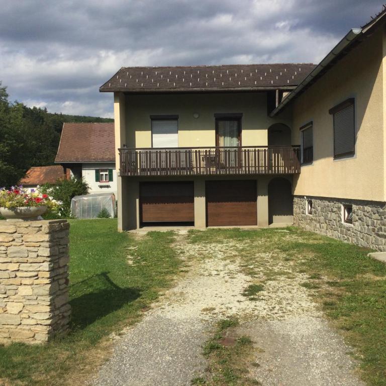 FEWO an der Brücke - Apartment mit Blick auf die Berge - 1