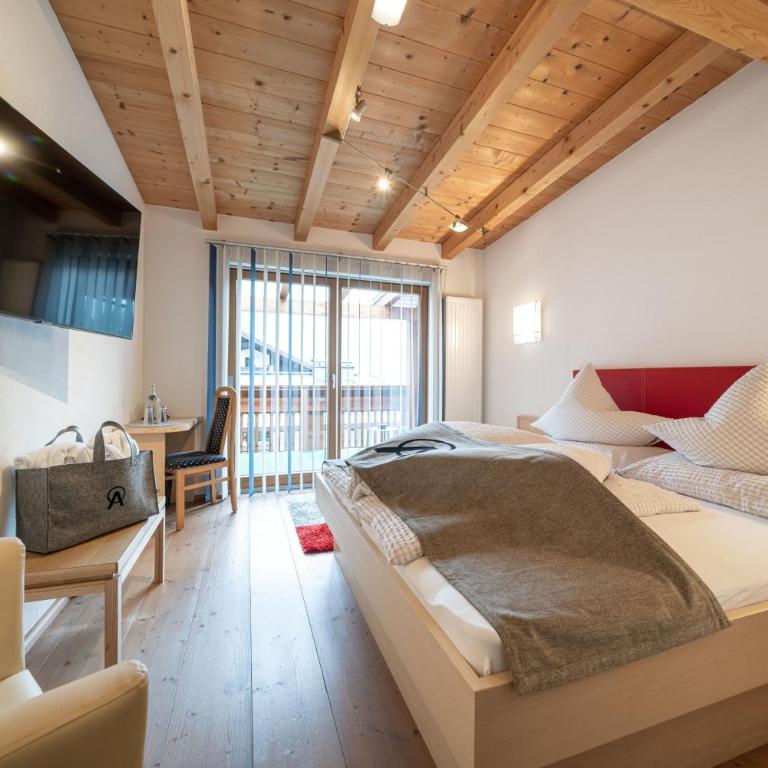 Genusshotel Alpenblick - Doppelzimmer mit Balkon - 2