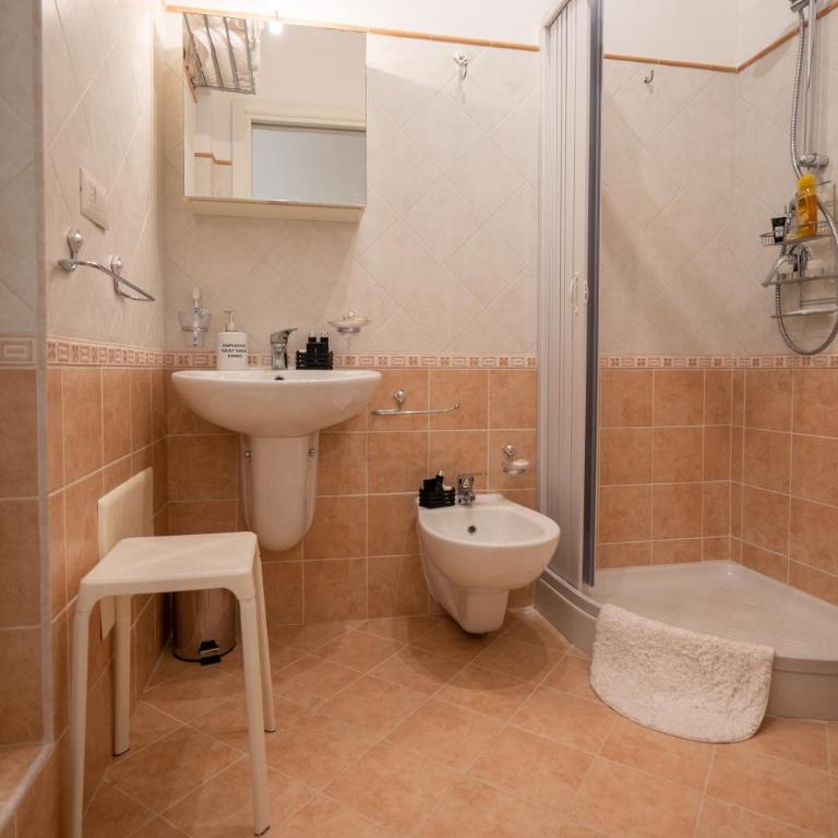 La Piazzetta Historic Center Apartment - Appartamento con 2 Camere da Letto - 12