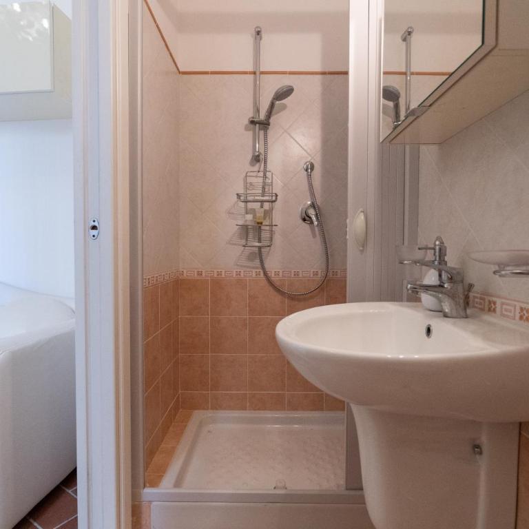 La Piazzetta Historic Center Apartment - Appartamento con 2 Camere da Letto - 16