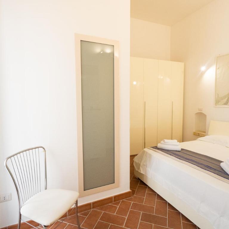 La Piazzetta Historic Center Apartment - Appartamento con 2 Camere da Letto - 35