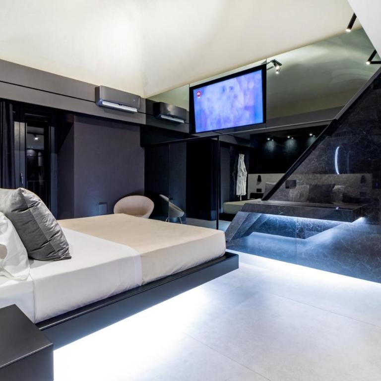 4 Suites " unconventional living rooms " - Queen Room with Spa Bath - 15