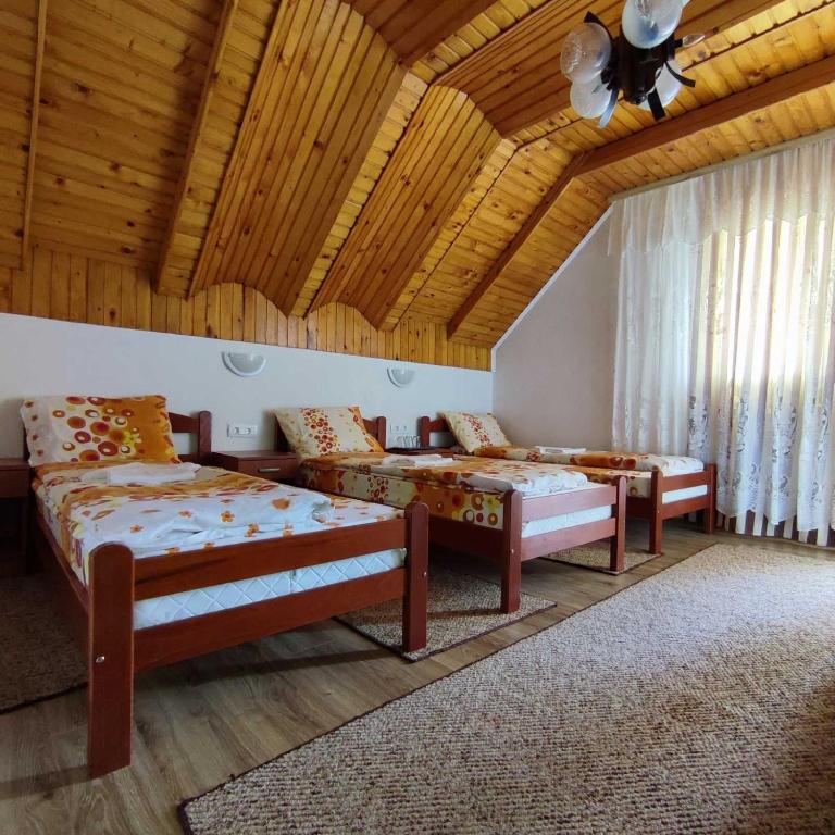 SNAM Rooms&Apartment - Triple Room with Shared Bathroom - 12