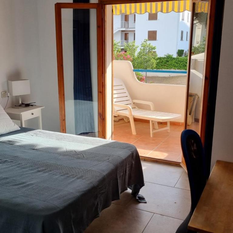 Apartamento familiar con piscina y wifi - Apartamento de 2 dormitorios con terraza - 5