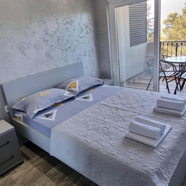 Amarok - Apartment with Sea View - 13