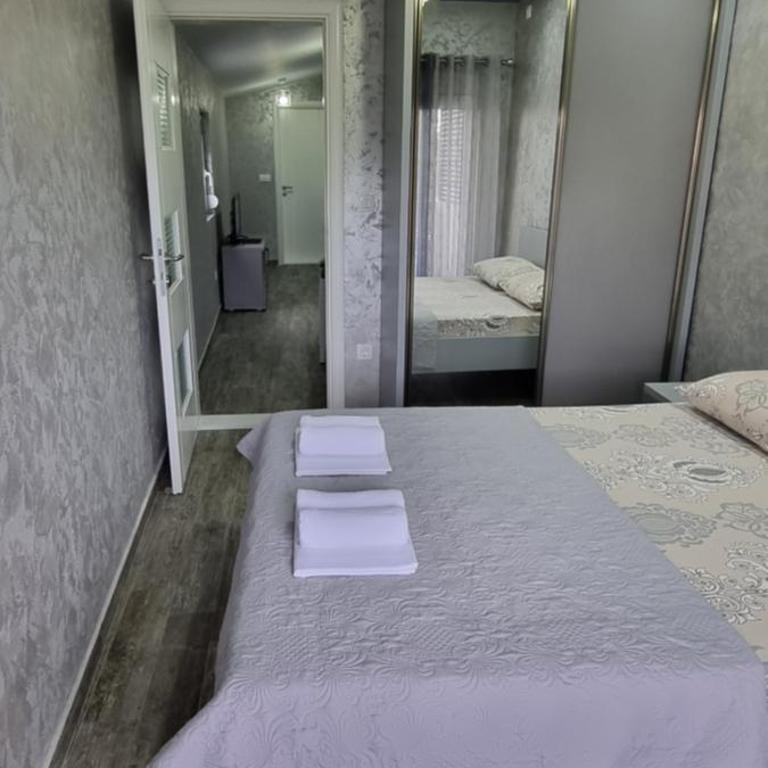 Amarok - Apartment with Sea View - 15