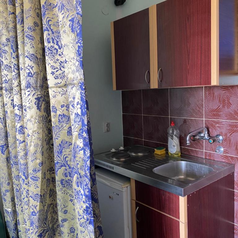 Sunny Villa Apartments - Deluks Dvokrevetna Soba sa Bračnim Krevetom i Bočnim Pogledom na More - 19