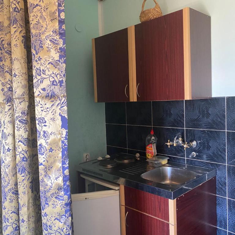 Sunny Villa Apartments - Deluks Dvokrevetna Soba sa Bračnim Krevetom i Bočnim Pogledom na More - 24