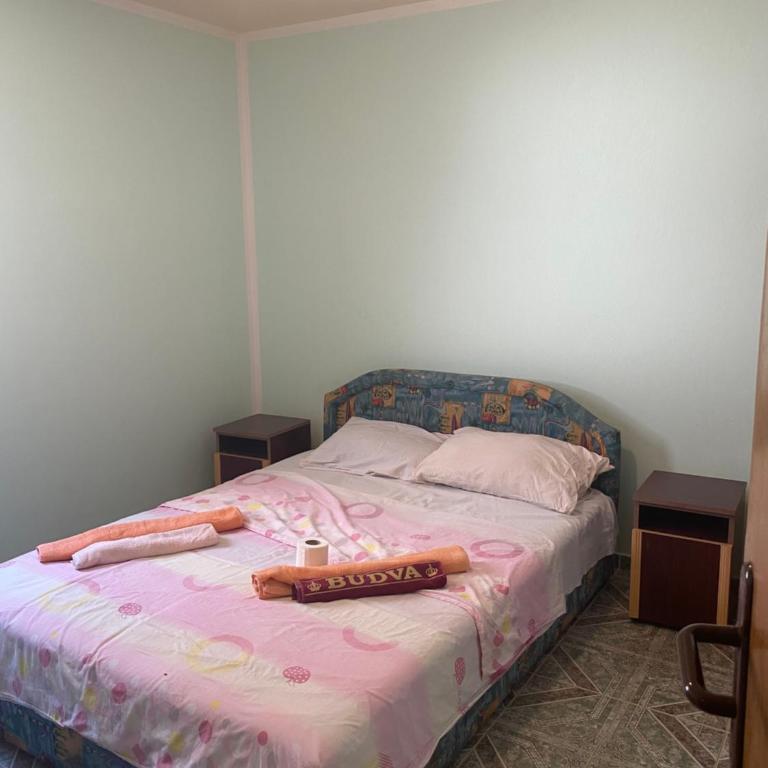 Sunny Villa Apartments - Deluks Dvokrevetna Soba sa Bračnim Krevetom i Bočnim Pogledom na More - 3