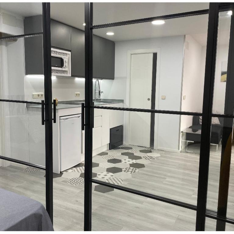 Madrid Villa Suites Bianco - Two-Bedroom Apartment - 7