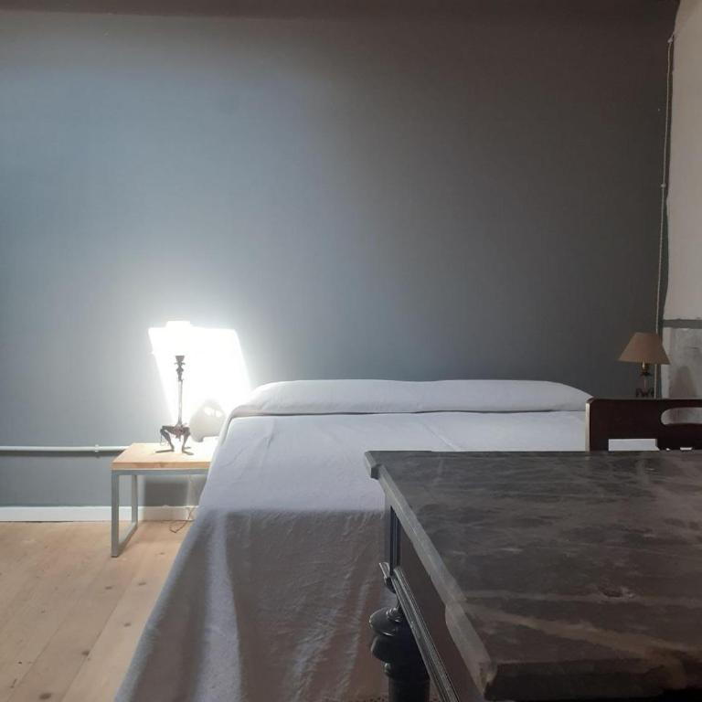 Domus 31 - Double Room with Private Bathroom - 1