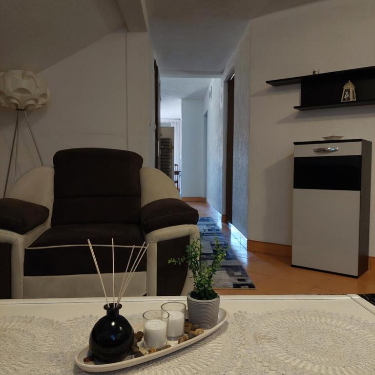 Apartment EM 2 - Apartman sa 3 Spavaće Sobe - 4